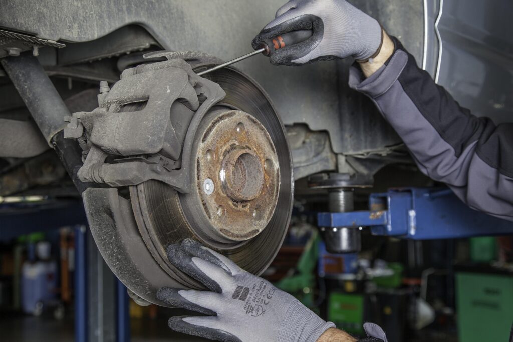 Inspection of brake disc | New Image Towing